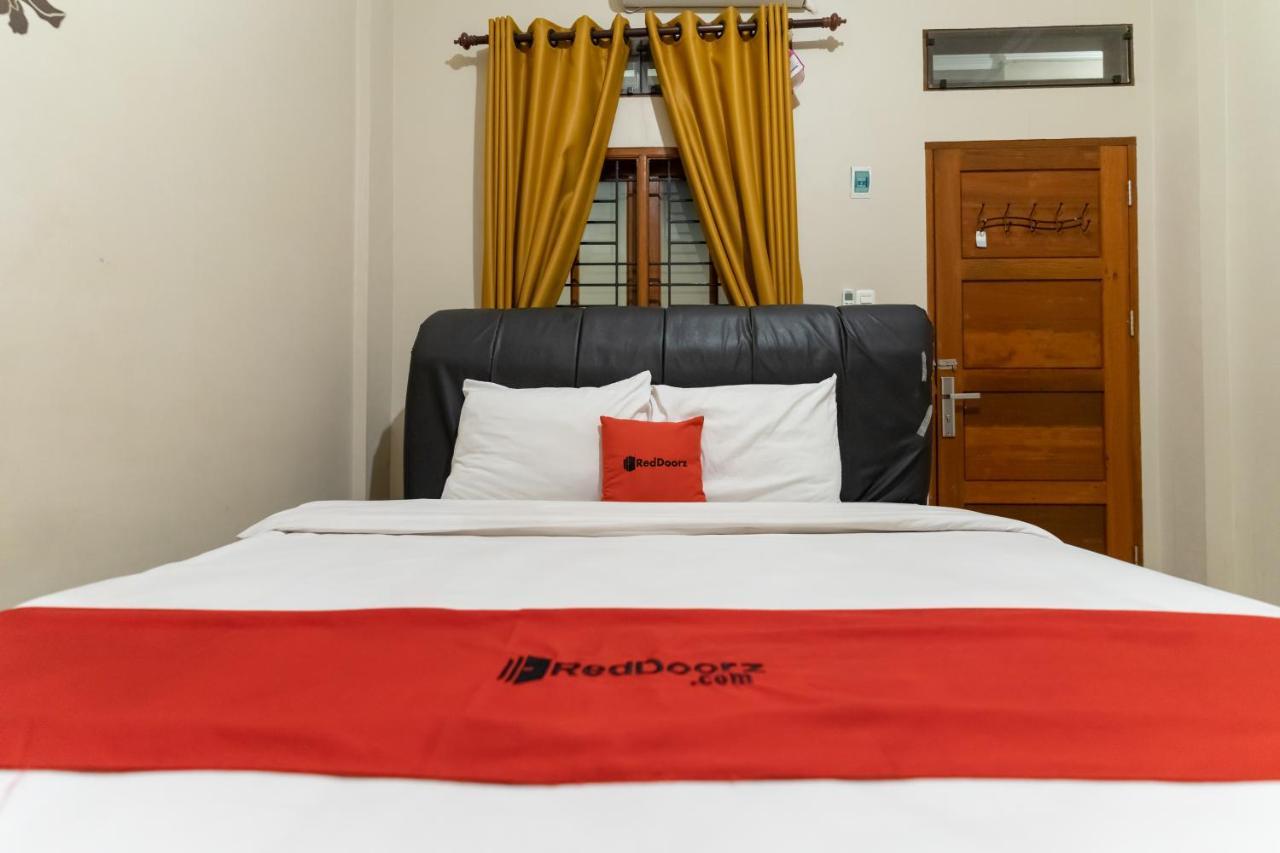 Reddoorz At Joyce Guest House Medan Dış mekan fotoğraf