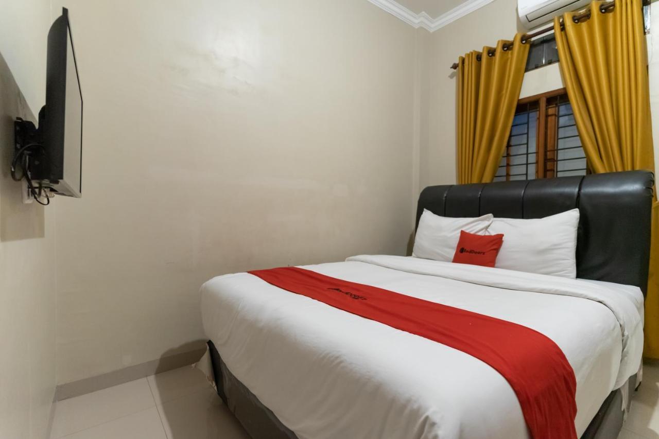 Reddoorz At Joyce Guest House Medan Dış mekan fotoğraf