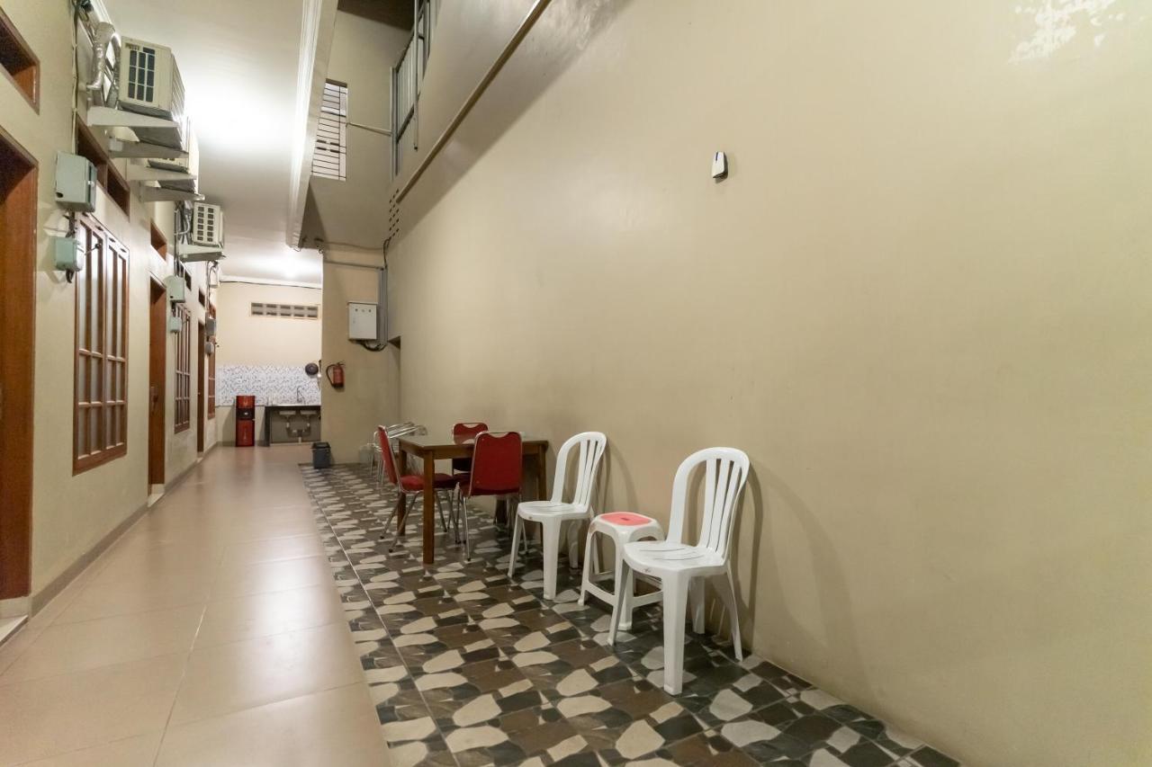 Reddoorz At Joyce Guest House Medan Dış mekan fotoğraf